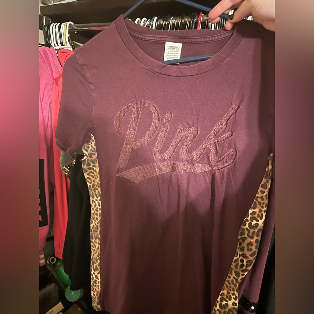 VS PINK TSHIRT